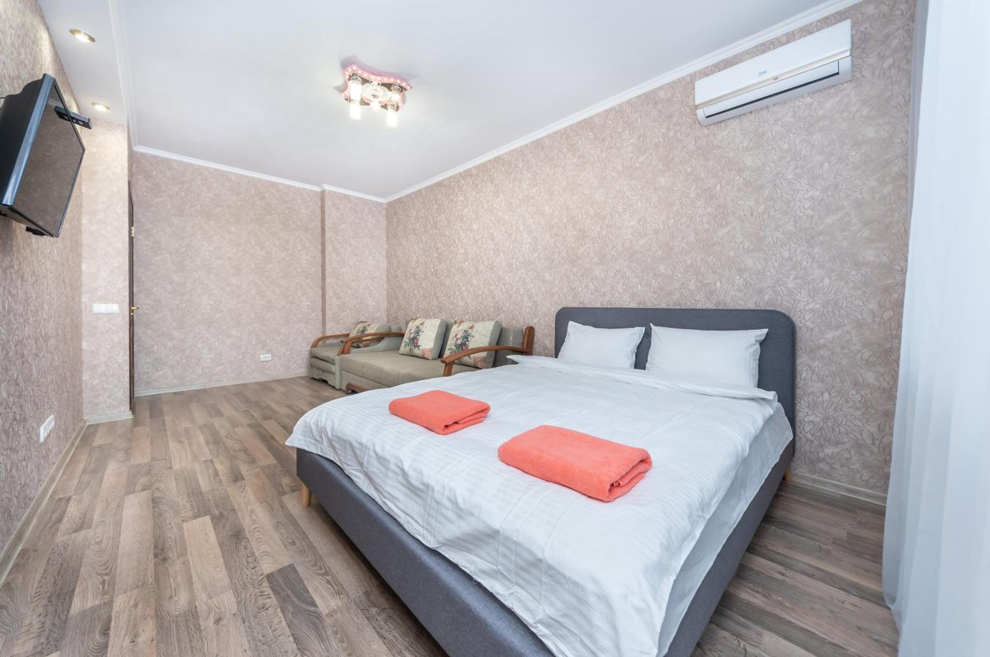 Apartments Near Poznyaki Station Kiev Esterno foto
